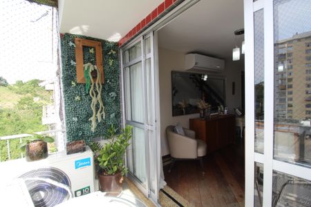 Apartamento à venda com 256m², 3 quartos e 2 vagasVaranda