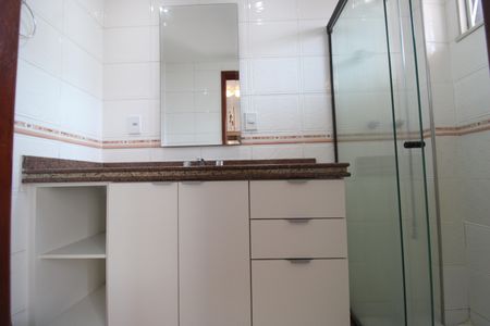 Apartamento à venda com 256m², 3 quartos e 2 vagasBanheiro da suíte 1