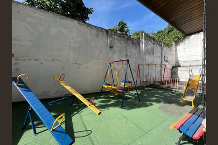 Apartamento à venda com 256m², 3 quartos e 2 vagasÁrea comum - Playground