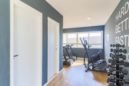 Apartamento à venda com 45m², 2 quartos e 1 vaga Apartamento à venda com 45m², 2 quartos e 1 vagaÁrea comum - Academia