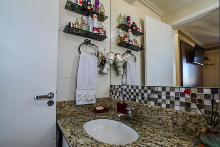 Apartamento à venda com 70m², 3 quartos e 3 vagasBanheiro da Suíte