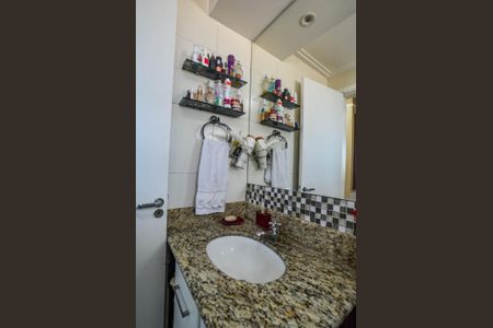 Apartamento à venda com 70m², 3 quartos e 3 vagasBanheiro da Suíte