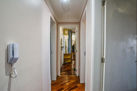 Apartamento à venda com 70m², 3 quartos e 3 vagasCorredor