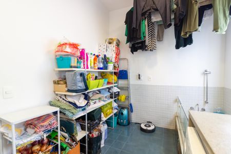 Apartamento à venda com 135m², 2 quartos e sem vagaÁrea de Serviço