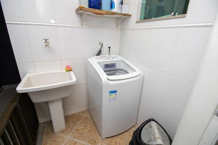 Casa à venda com 140m², 3 quartos e 1 vagaÁrea de Serviço