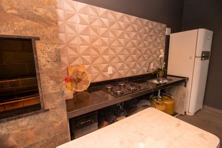 Casa à venda com 140m², 3 quartos e 1 vagaÁrea gourmet