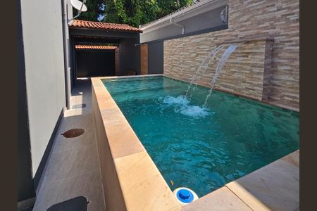 Casa à venda com 140m², 3 quartos e 1 vagaPiscina