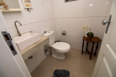 Casa à venda com 140m², 3 quartos e 1 vagaLavabo