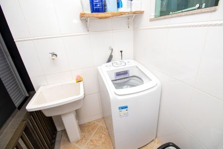 Casa à venda com 140m², 3 quartos e 1 vagaÁrea de Serviço