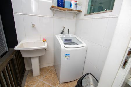 Casa à venda com 140m², 3 quartos e 1 vagaÁrea de Serviço