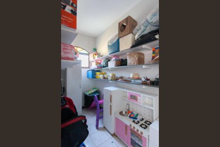 Casa à venda com 354m², 4 quartos e 4 vagas Casa à venda com 354m², 4 quartos e 4 vagasCozinha