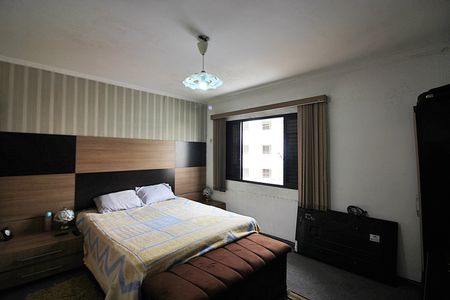 Casa à venda com 239m², 3 quartos e 4 vagasSuíte