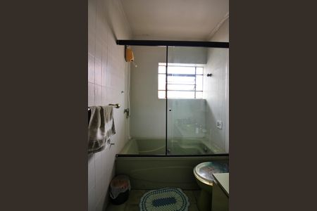 Casa à venda com 239m², 3 quartos e 4 vagasBanheiro da Suíte