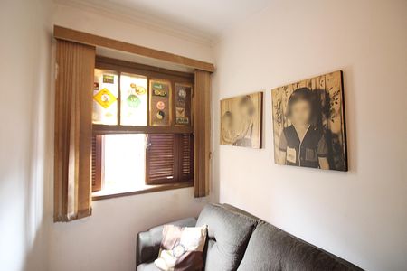 Casa à venda com 239m², 3 quartos e 4 vagasQuarto 2