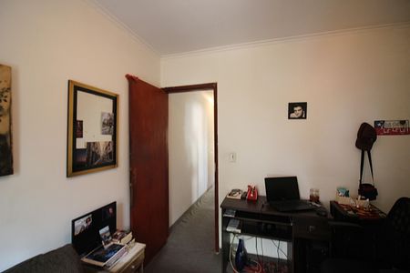 Casa à venda com 239m², 3 quartos e 4 vagasQuarto 2