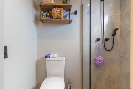 Apartamento à venda com 62m², 2 quartos e 1 vaga Apartamento à venda com 62m², 2 quartos e 1 vagaBanheiro Suíte