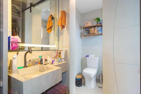 Apartamento à venda com 62m², 2 quartos e 1 vaga Apartamento à venda com 62m², 2 quartos e 1 vagaBanheiro Suíte