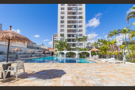 Apartamento à venda com 62m², 2 quartos e 1 vaga Apartamento à venda com 62m², 2 quartos e 1 vagaPiscina