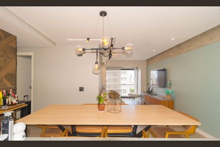 Apartamento à venda com 62m², 2 quartos e 1 vaga Apartamento à venda com 62m², 2 quartos e 1 vagaSala de Jantar