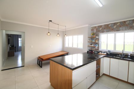 Casa à venda com 181m², 3 quartos e 6 vagasCozinha