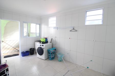 Casa à venda com 181m², 3 quartos e 6 vagasÁrea de Serviço