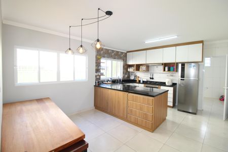 Casa à venda com 181m², 3 quartos e 6 vagasCozinha