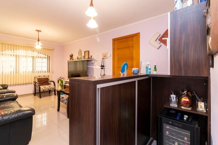 Casa à venda com 122m², 3 quartos e 2 vagas Casa à venda com 122m², 3 quartos e 2 vagasSala de Estar