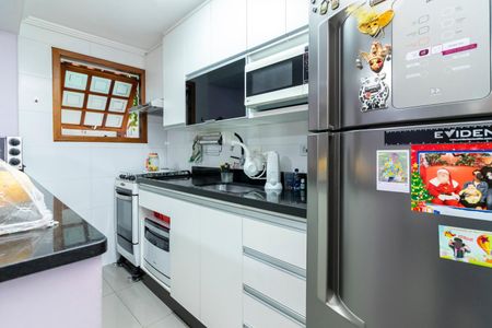 Casa à venda com 122m², 3 quartos e 2 vagas Casa à venda com 122m², 3 quartos e 2 vagasCozinha