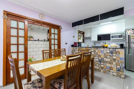 Casa à venda com 122m², 3 quartos e 2 vagas Casa à venda com 122m², 3 quartos e 2 vagasCopa