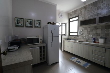 Apartamento para alugar com 255m², 4 quartos e 2 vagasCozinha