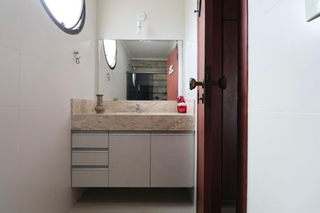 Apartamento para alugar com 255m², 4 quartos e 2 vagasBanheiro Suíte