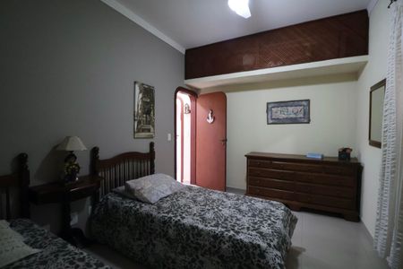 Apartamento para alugar com 255m², 4 quartos e 2 vagasQuarto
