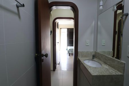 Apartamento para alugar com 255m², 4 quartos e 2 vagasBanheiro Social