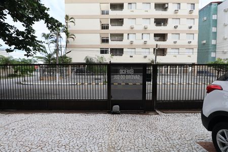 Apartamento para alugar com 255m², 4 quartos e 2 vagasFachada