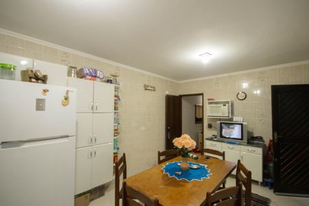 Casa à venda com 182m², 4 quartos e 2 vagas Casa à venda com 182m², 4 quartos e 2 vagasCozinha