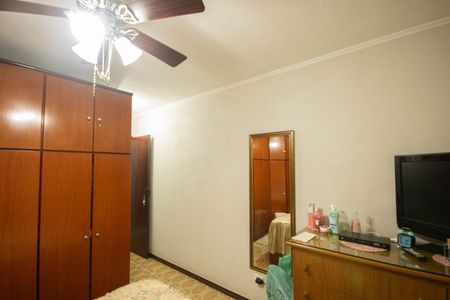 Casa à venda com 182m², 4 quartos e 2 vagas Casa à venda com 182m², 4 quartos e 2 vagasQuarto 1