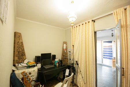 Casa à venda com 182m², 4 quartos e 2 vagas Casa à venda com 182m², 4 quartos e 2 vagasQuarto 3