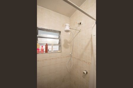 Casa à venda com 182m², 4 quartos e 2 vagas Casa à venda com 182m², 4 quartos e 2 vagasBanheiro da Suíte