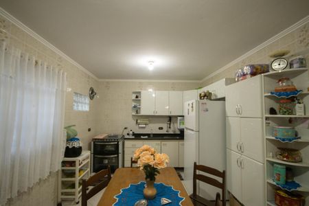 Casa à venda com 182m², 4 quartos e 2 vagas Casa à venda com 182m², 4 quartos e 2 vagasCozinha