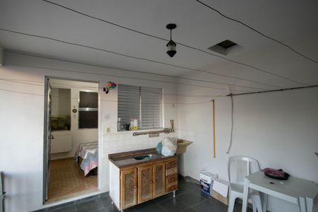 Casa à venda com 182m², 4 quartos e 2 vagas Casa à venda com 182m², 4 quartos e 2 vagasÁrea de Serviço 1