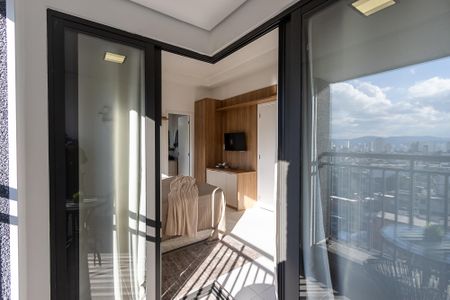 Studio para alugar com 26m², 1 quarto e sem vaga Studio para alugar com 26m², 1 quarto e sem vagaVaranda - Studio