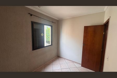 Apartamento para alugar com 77m², 3 quartos e 1 vagaQuarto 3