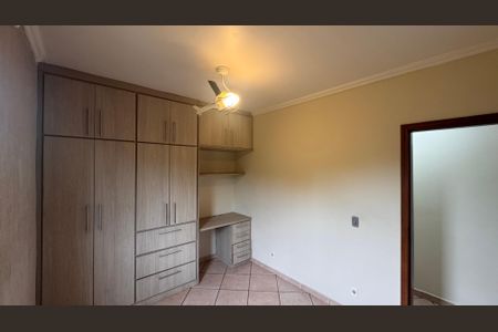 Apartamento para alugar com 77m², 3 quartos e 1 vagaQuarto 1