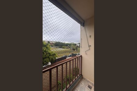 Apartamento para alugar com 77m², 3 quartos e 1 vagaVaranda
