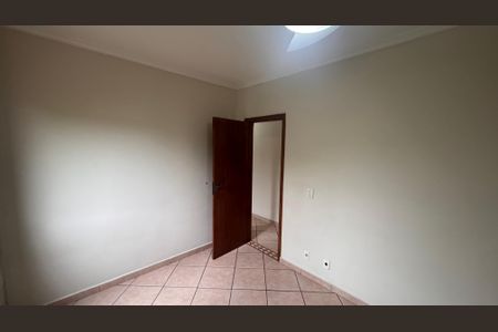 Apartamento para alugar com 77m², 3 quartos e 1 vagaQuarto 2