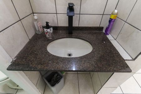 Casa à venda com 162m², 3 quartos e 3 vagas Casa à venda com 162m², 3 quartos e 3 vagasBanheiro