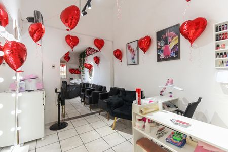 Casa à venda com 162m², 3 quartos e 3 vagas Casa à venda com 162m², 3 quartos e 3 vagasSala