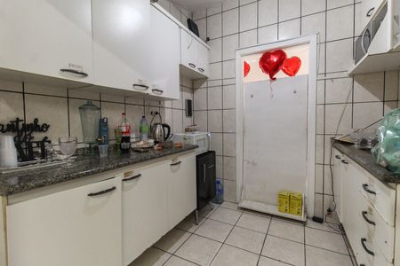 Casa à venda com 162m², 3 quartos e 3 vagas Casa à venda com 162m², 3 quartos e 3 vagasCozinha