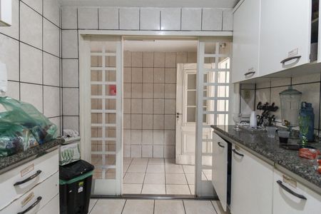 Casa à venda com 162m², 3 quartos e 3 vagas Casa à venda com 162m², 3 quartos e 3 vagasCozinha