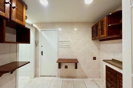 Apartamento para alugar com 70m², 2 quartos e 1 vaga Apartamento para alugar com 70m², 2 quartos e 1 vagaCozinha
